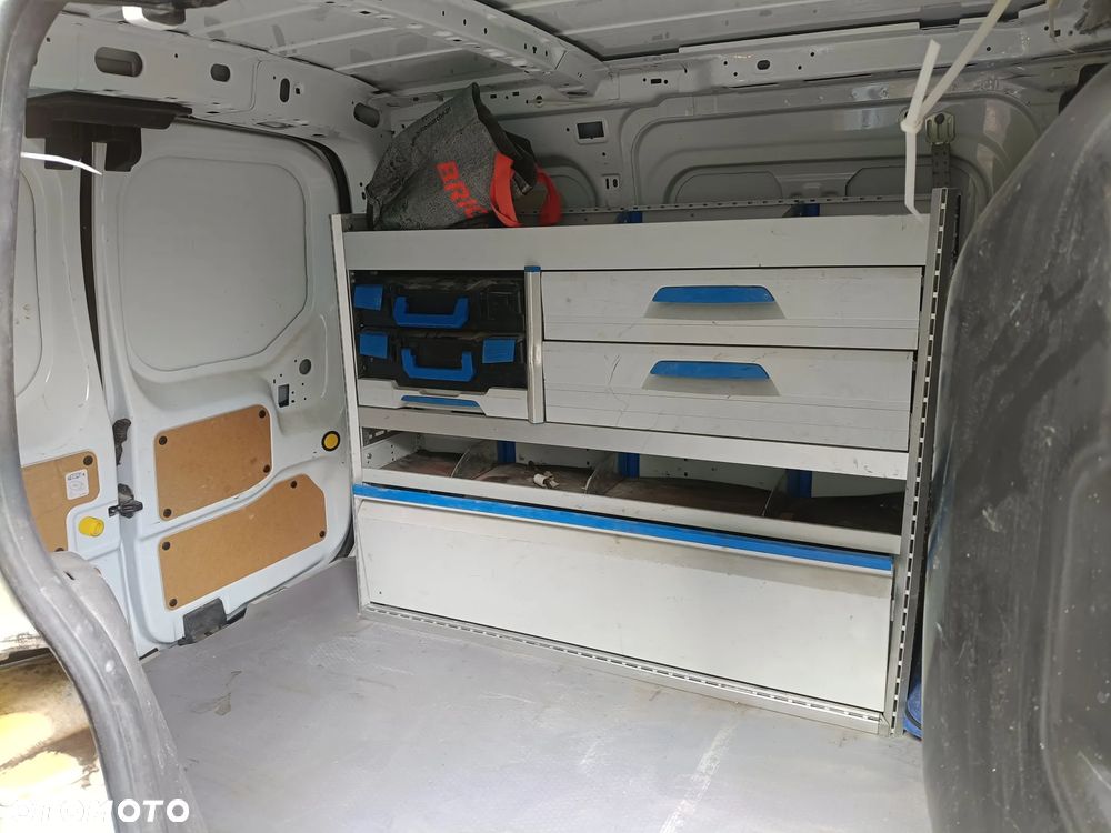 Ford connect - 9
