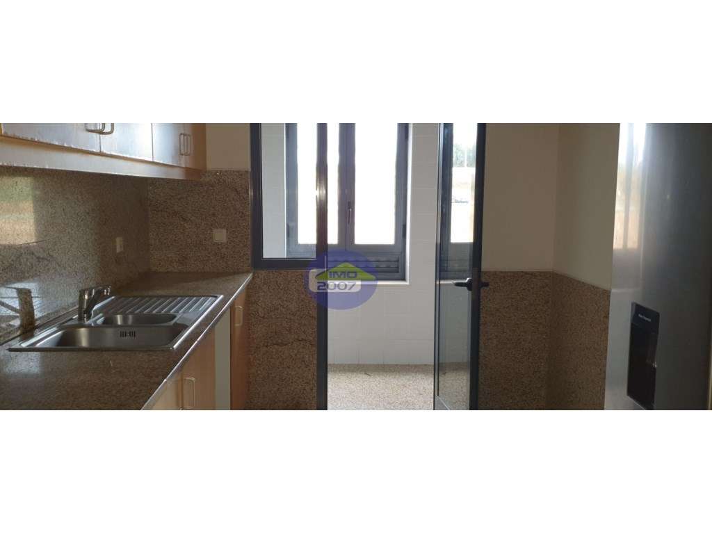 Apartamento T3 em Oliveira do Douro - Grande imagem: 2/15