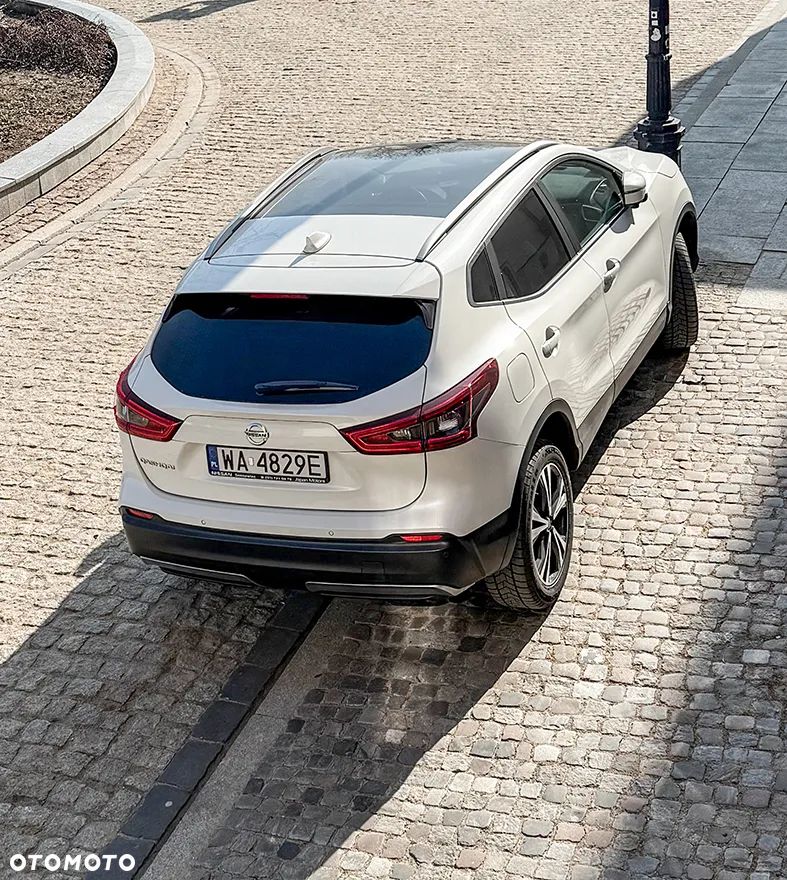 Nissan Qashqai 1.3 DIG-T N-Connecta - 2