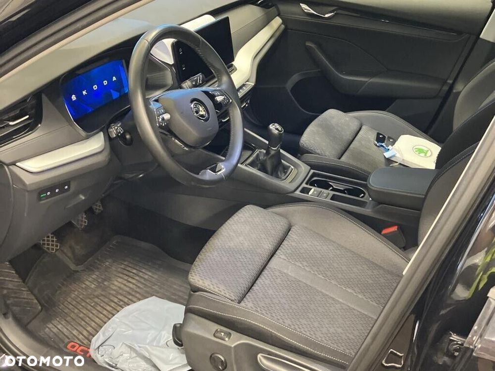 Skoda Octavia 2023 photo 5