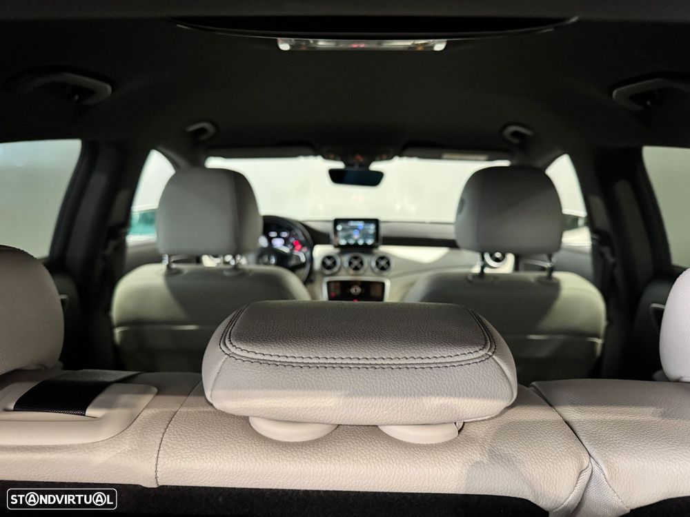 Mercedes-Benz CLA 180 d Shooting Brake Urban - 16