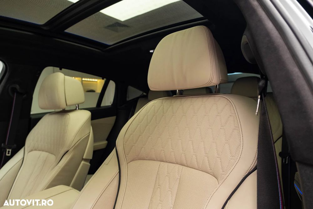 BMW X6 xDrive40i AT MHEV - 16