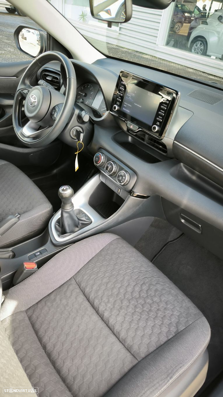 Toyota Yaris - 8