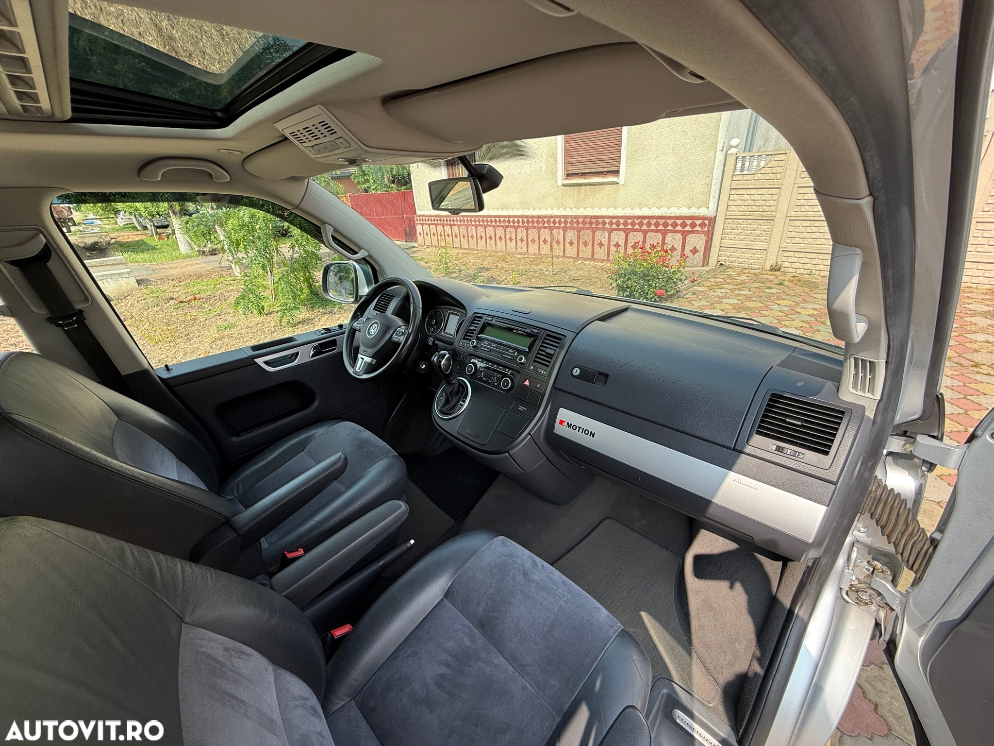 Volkswagen Multivan - 6