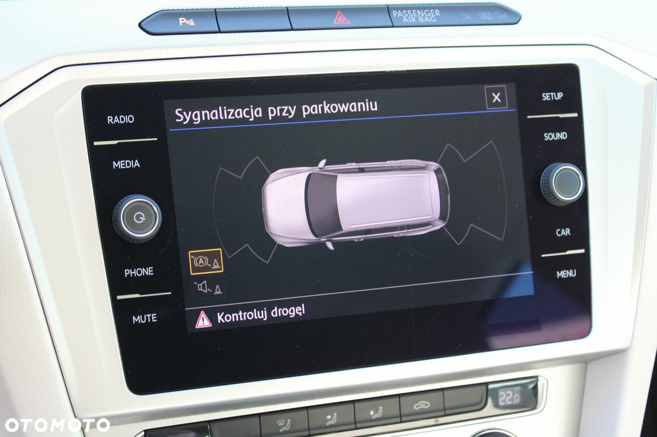 Volkswagen Passat - 21