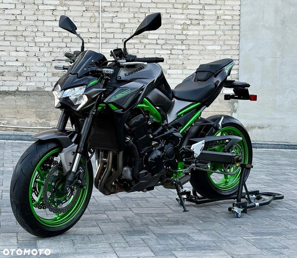 Kawasaki Z 900 - 8