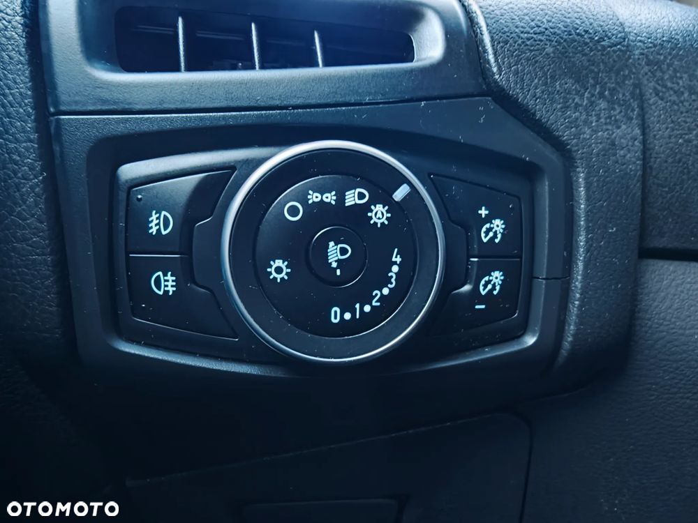 Ford Focus - 28