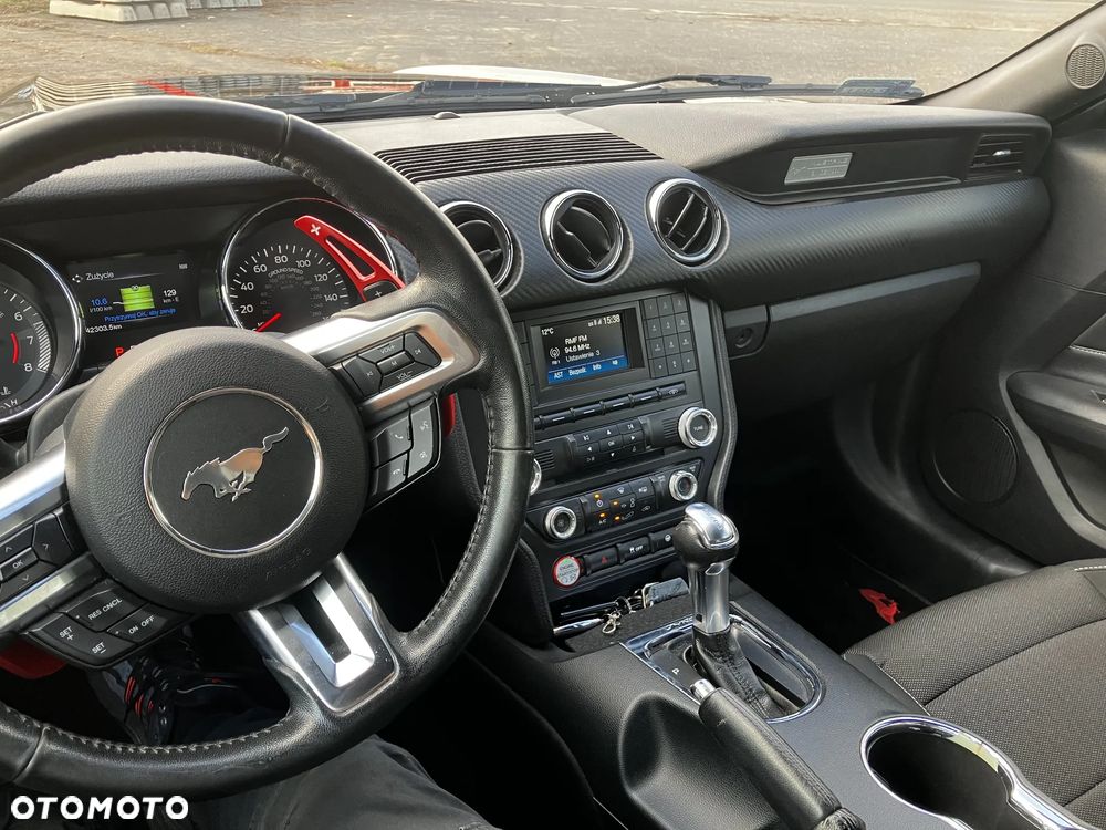 Ford Mustang 3.7 V6 - 8