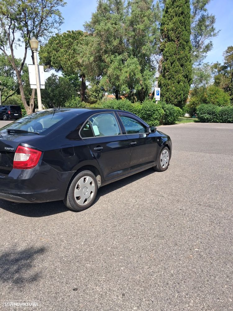 Skoda Rapid 1.6 TDI Edition - 3