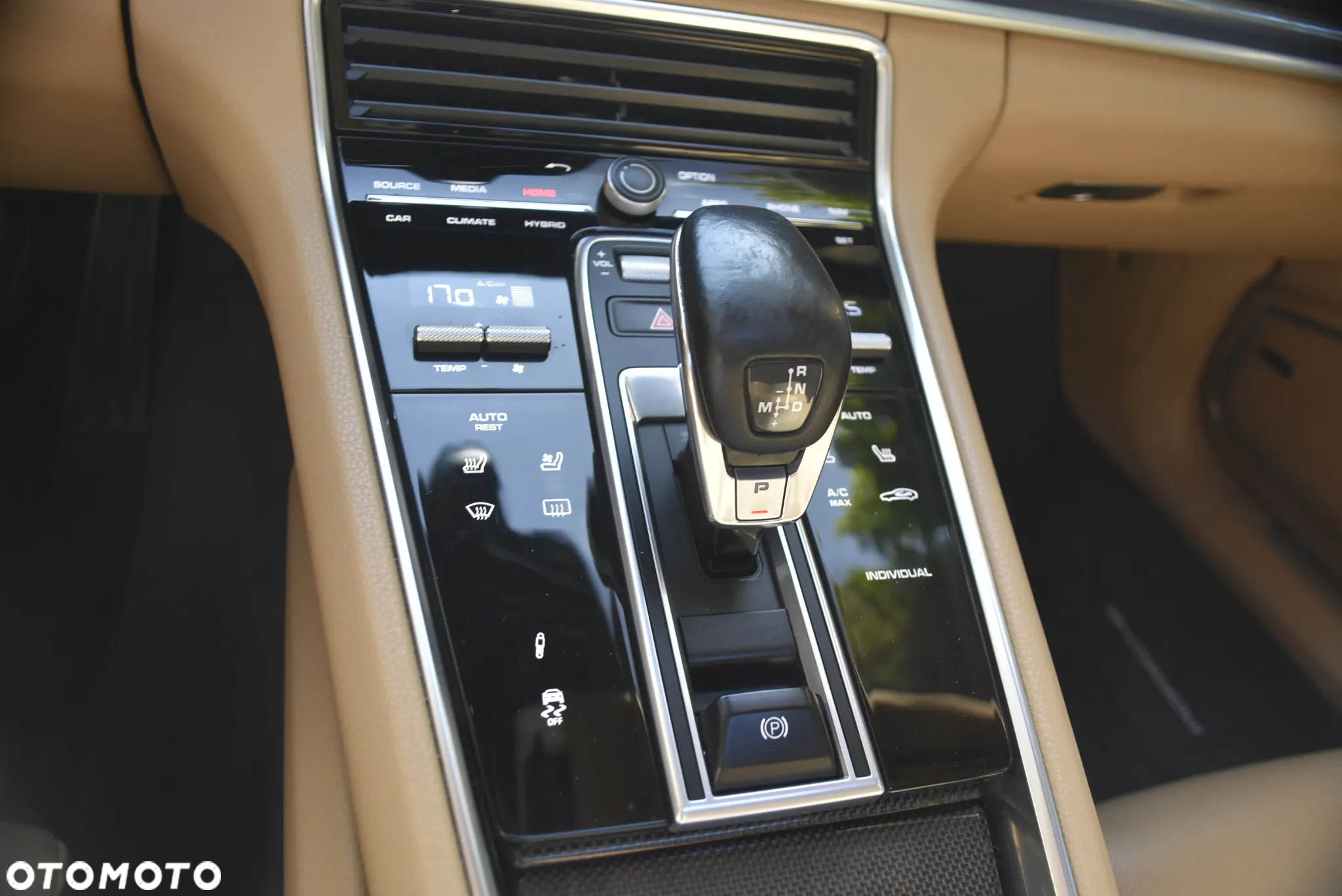 Porsche Panamera 4S E-Hybrid Sport Turismo - 17