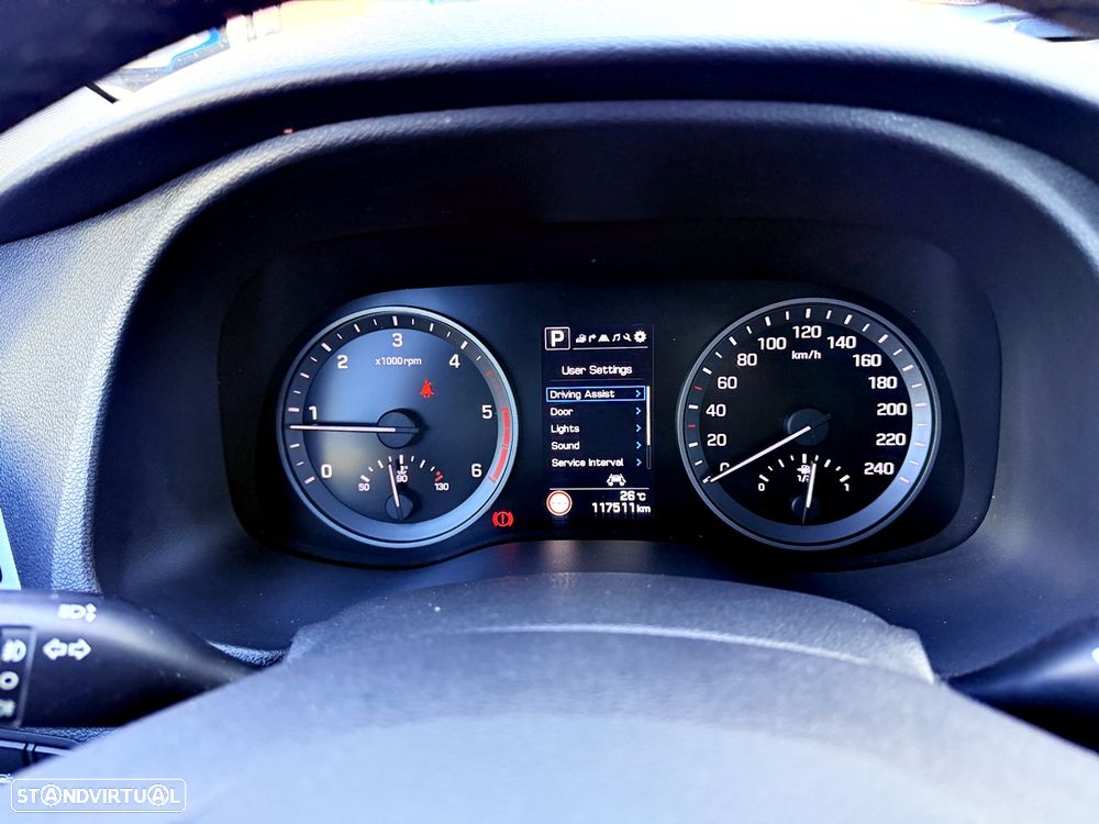 Hyundai Tucson 1.7 CRDi Premium DCT - 15