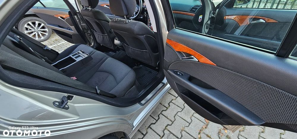 Mercedes-Benz Klasa E - 20