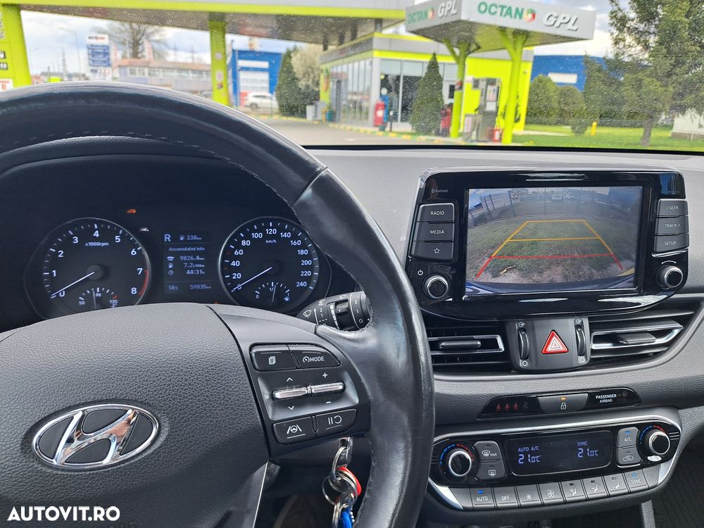 Hyundai i30 1.5 Pure - 10