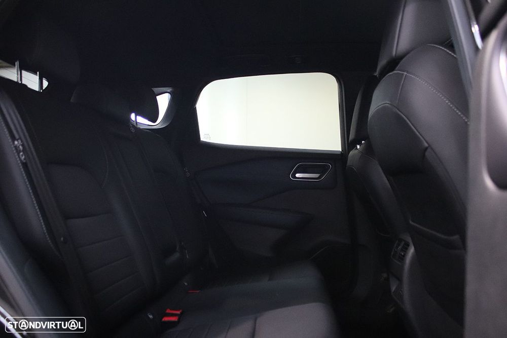 Nissan Qashqai 1.3 DIG-T Tekna SKY - 23