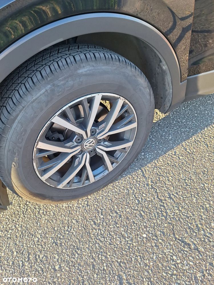 Volkswagen Tiguan - 21