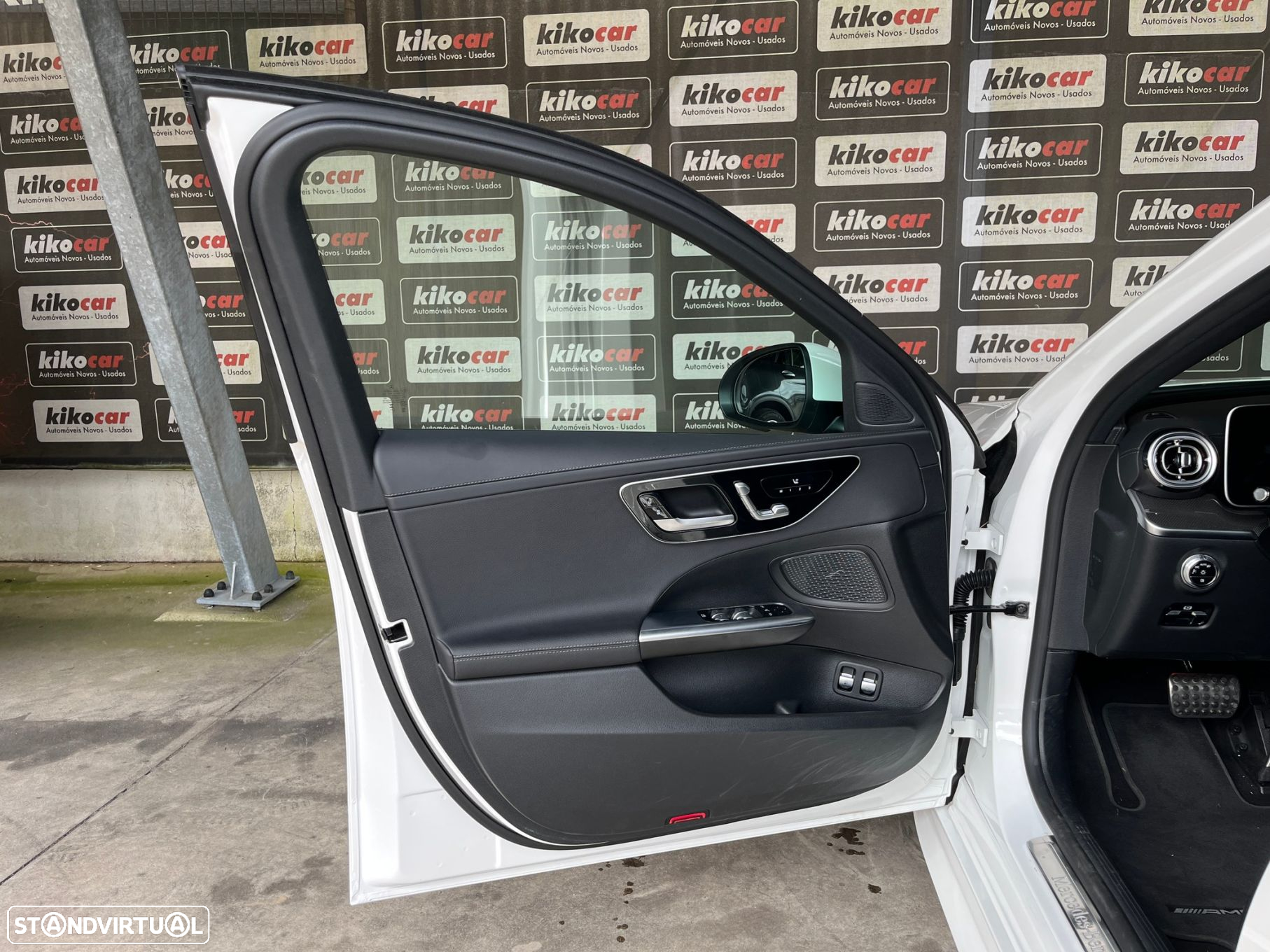 Mercedes-Benz C 300 e AMG Line - 12