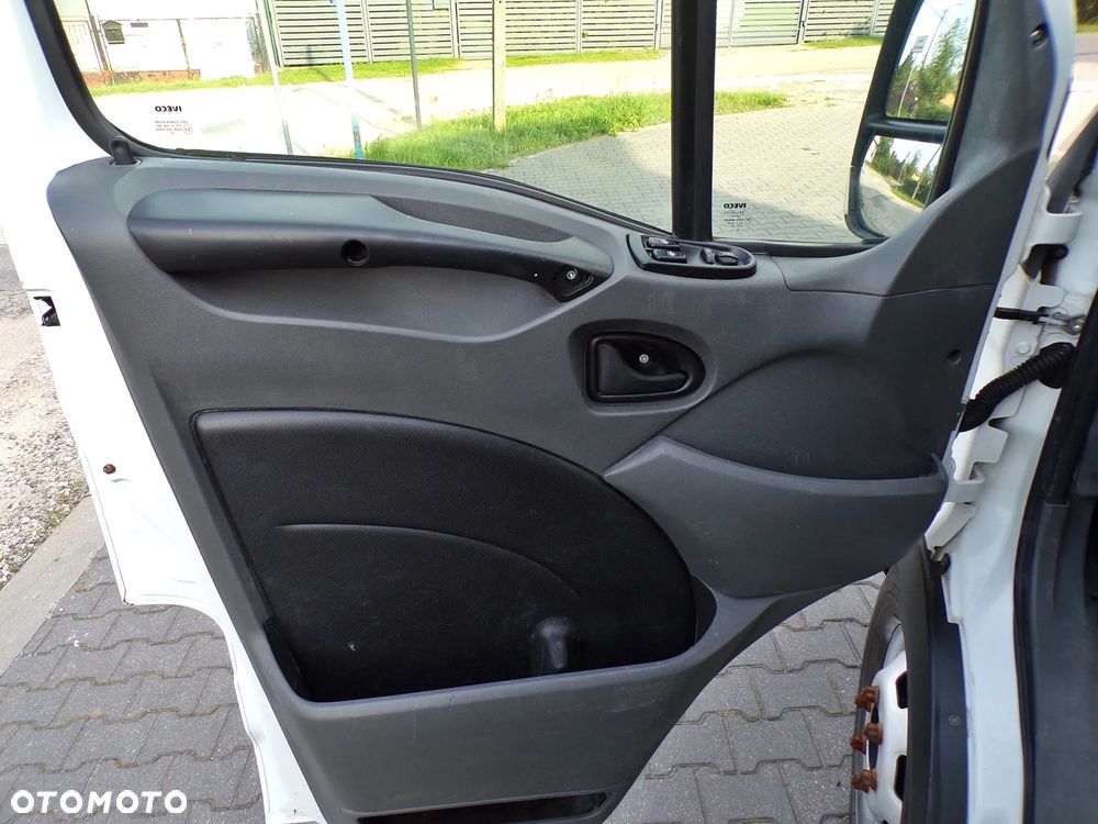 Iveco DAILY WYWROT - 18