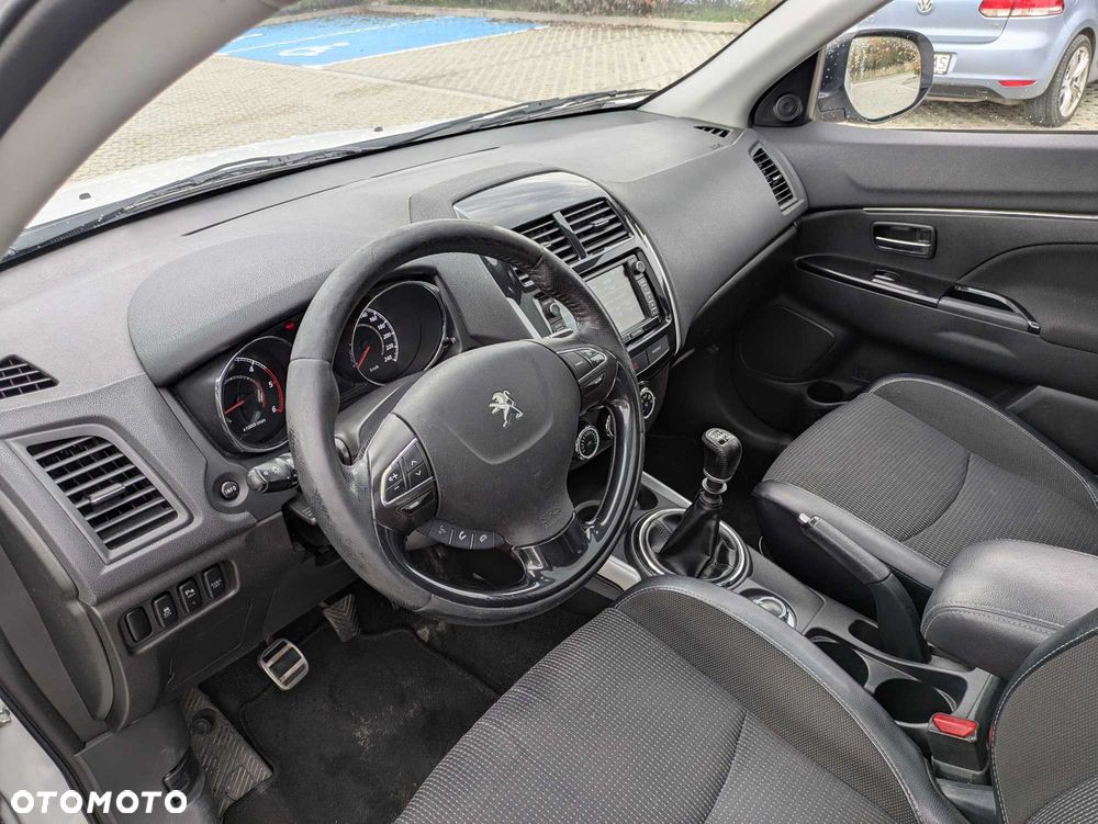 Peugeot 4008 - 9