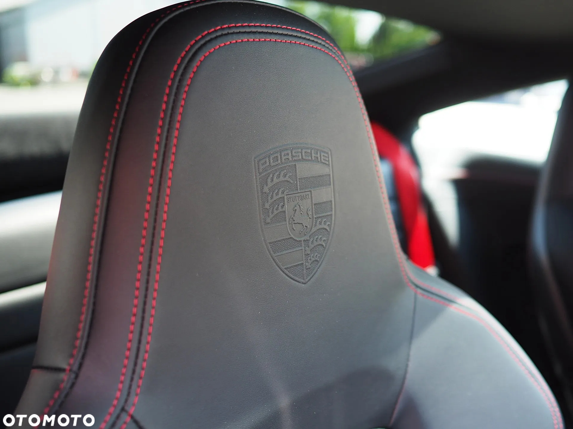 Porsche 911 Carrera 4S - 14