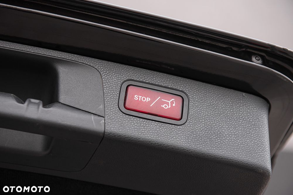 Mercedes-Benz Klasa E 220 d Business Edition 9G-TRONIC - 34