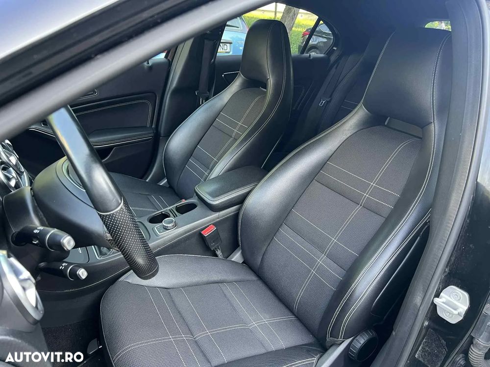 Mercedes-Benz A - 12