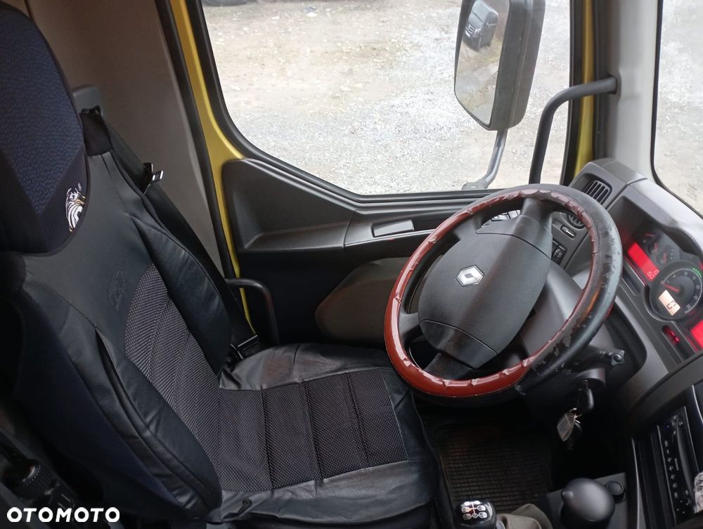Renault Premium - 11