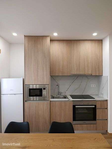 Arrendamento T2 Junto FEUC/HUC - Grande imagem: 4/9