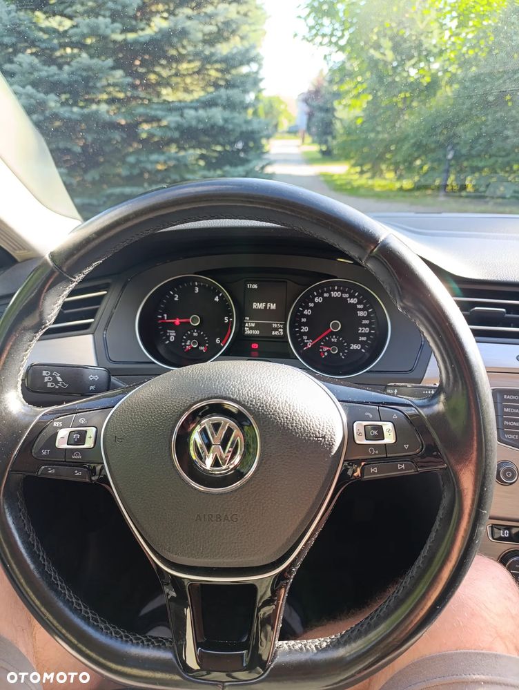 Volkswagen Passat 2.0 TDI BMT Trendline - 10