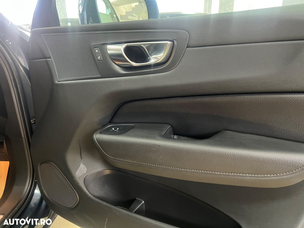 Volvo XC 60 T6 AWD Recharge Geartronic Inscription Expression - 16