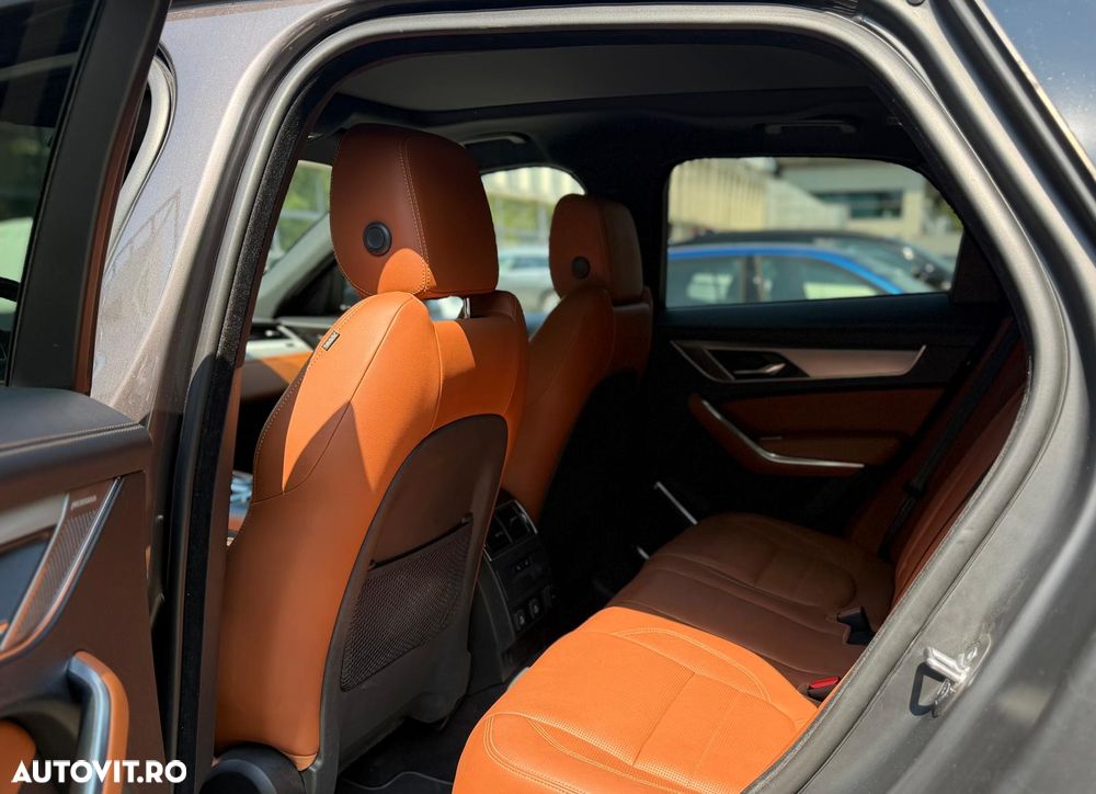 Jaguar F-Pace D200 AWD SE - 11