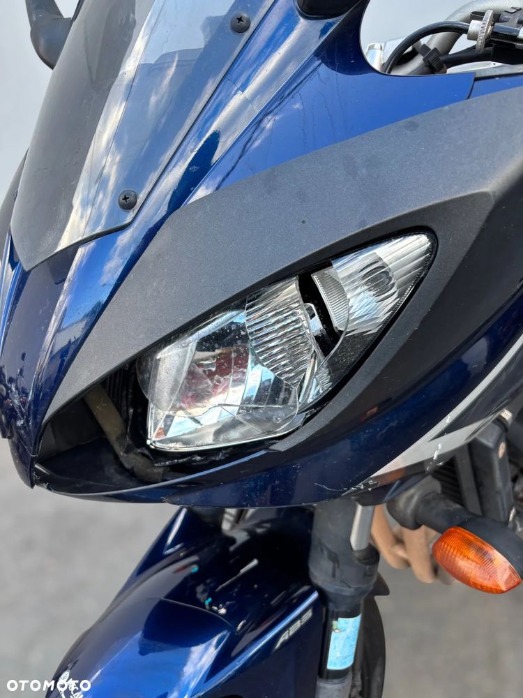 Yamaha FZS - 10