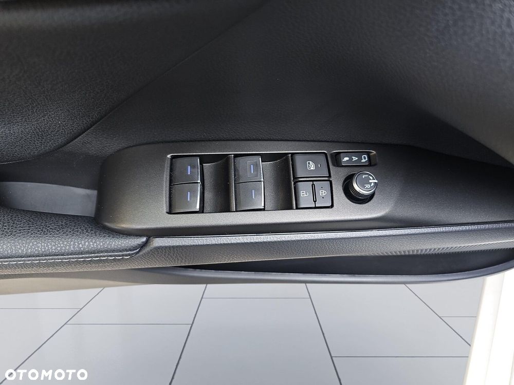 Toyota Camry 2.5 Hybrid Prestige CVT - 19