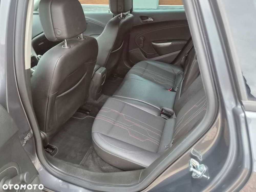 Opel Astra 1.4 Turbo Cosmo - 15