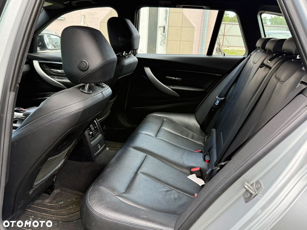 BMW Seria 3 320i GPF M Sport - 12