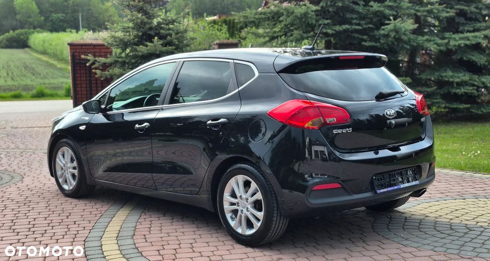 Kia Ceed 1.6 GDI Platinum Edition - 29