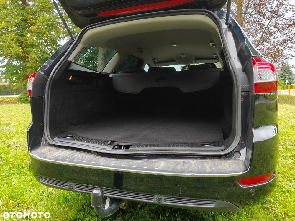 Ford Mondeo - 21