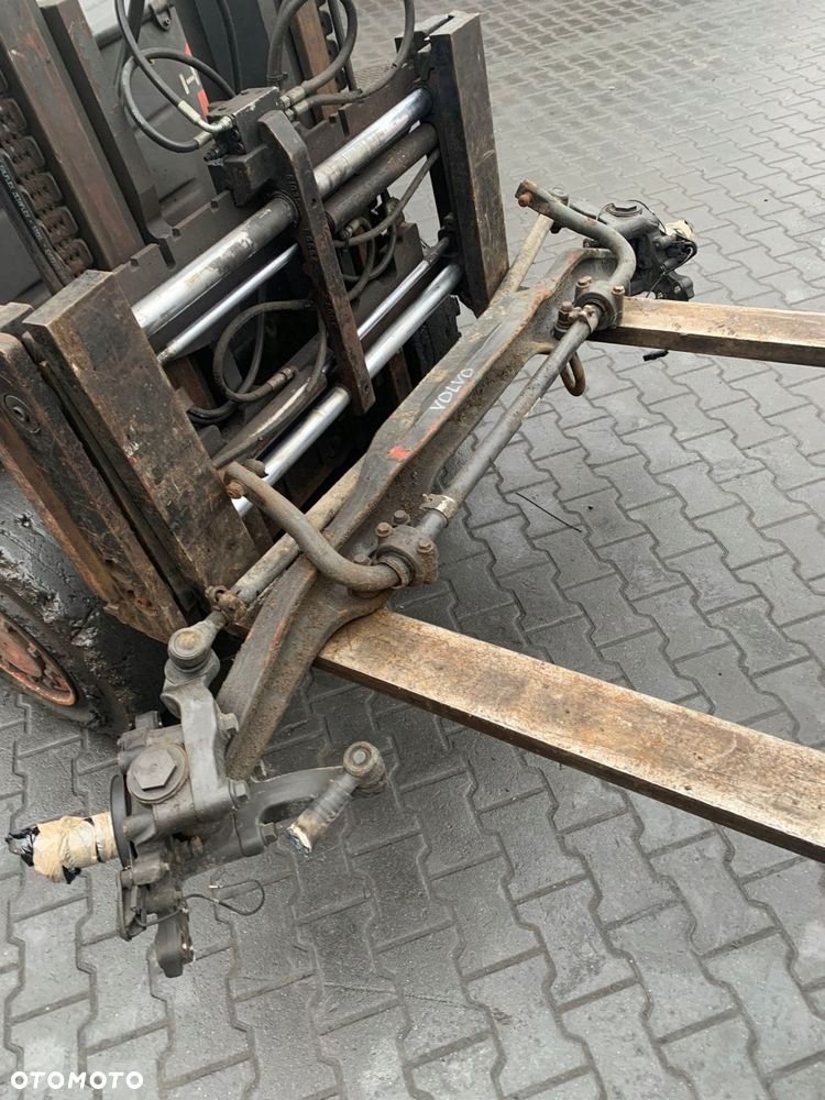 OŚ PRZEDNIA BELKA SOLÓWKA VOLVO - 2