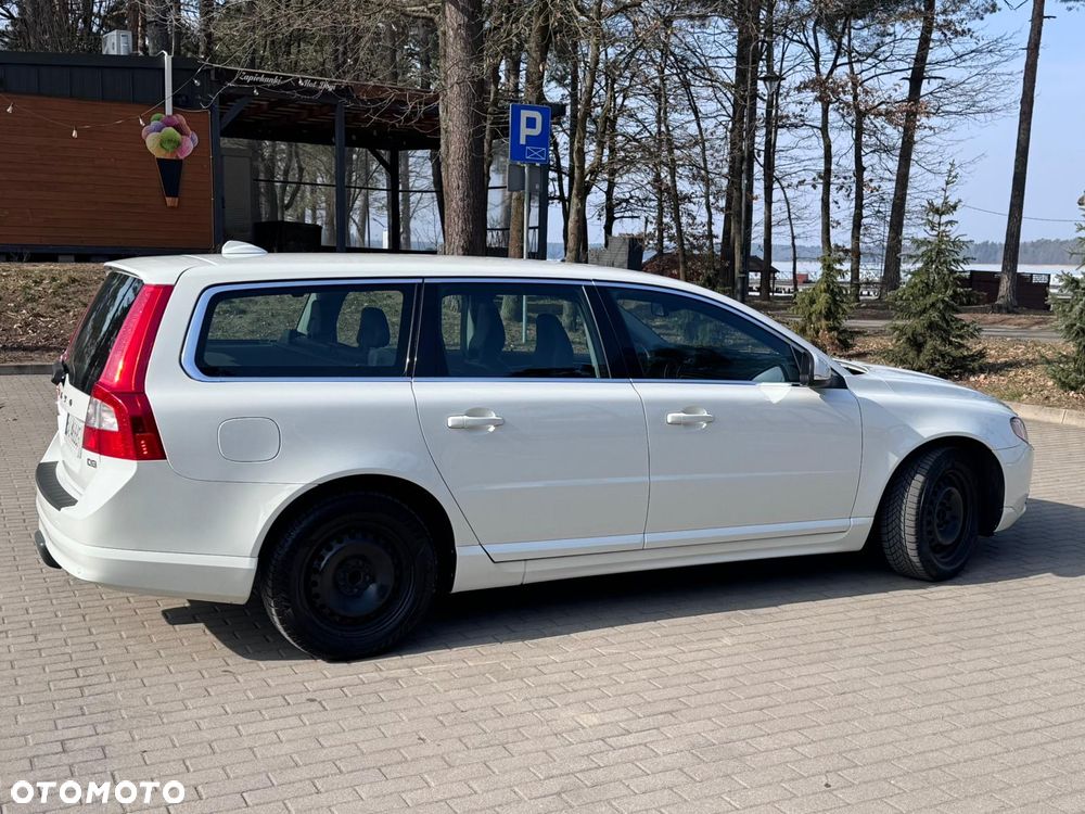 Volvo V70 D3 Geartronic Momentum - 7