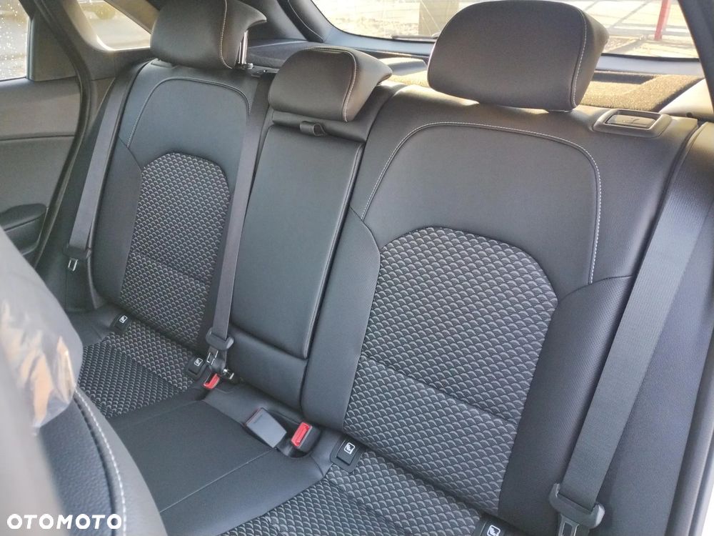 Kia Ceed 1.5 T-GDI Tribute - 16