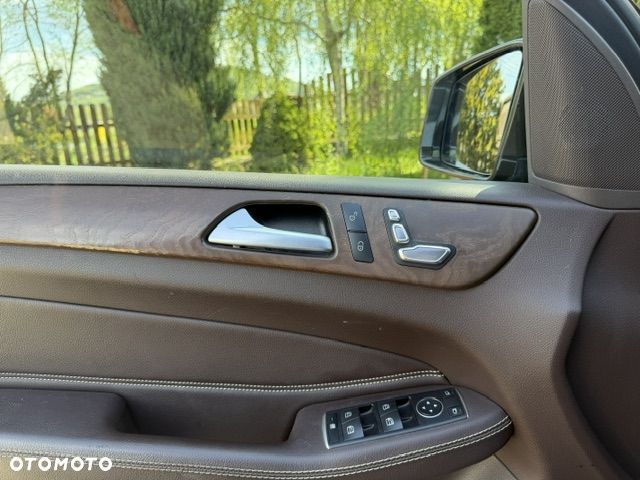 Mercedes-Benz GLE 350 d 4Matic 9G-TRONIC Exclusive - 17