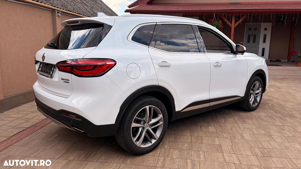 MG EHS Luxury - 4