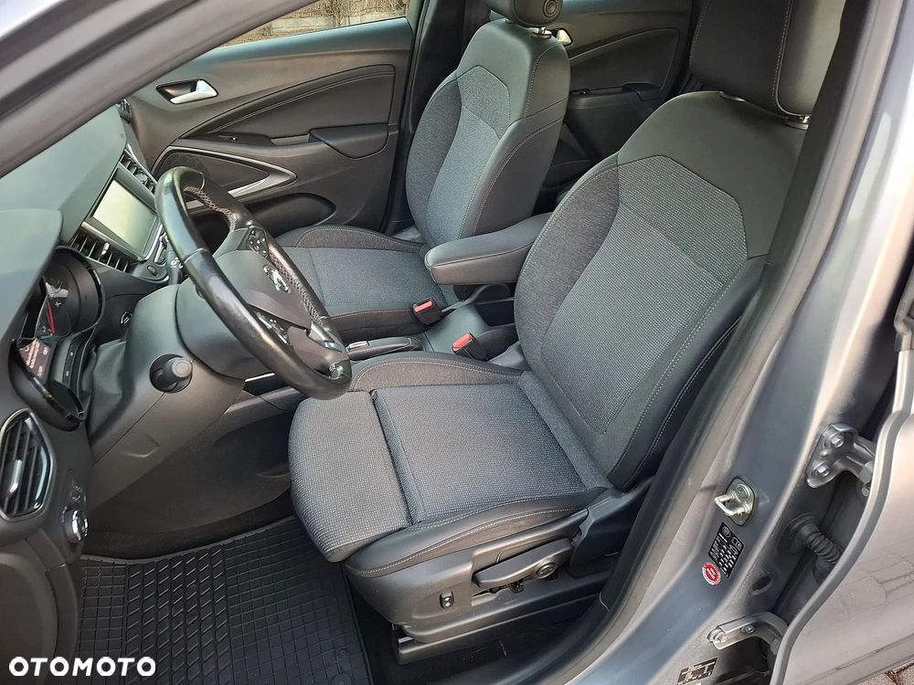 Opel Crossland X - 13