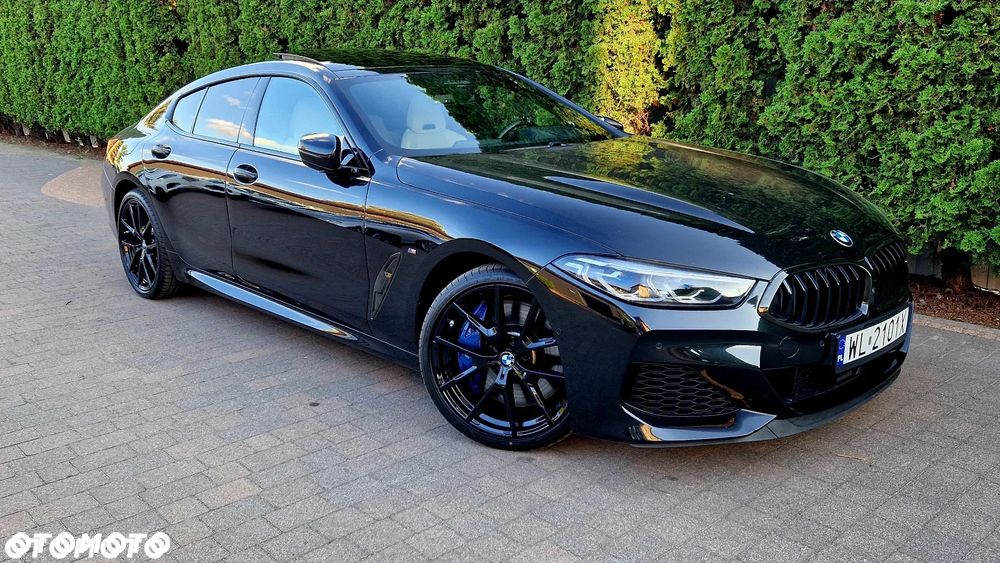 BMW Seria 8 - 32