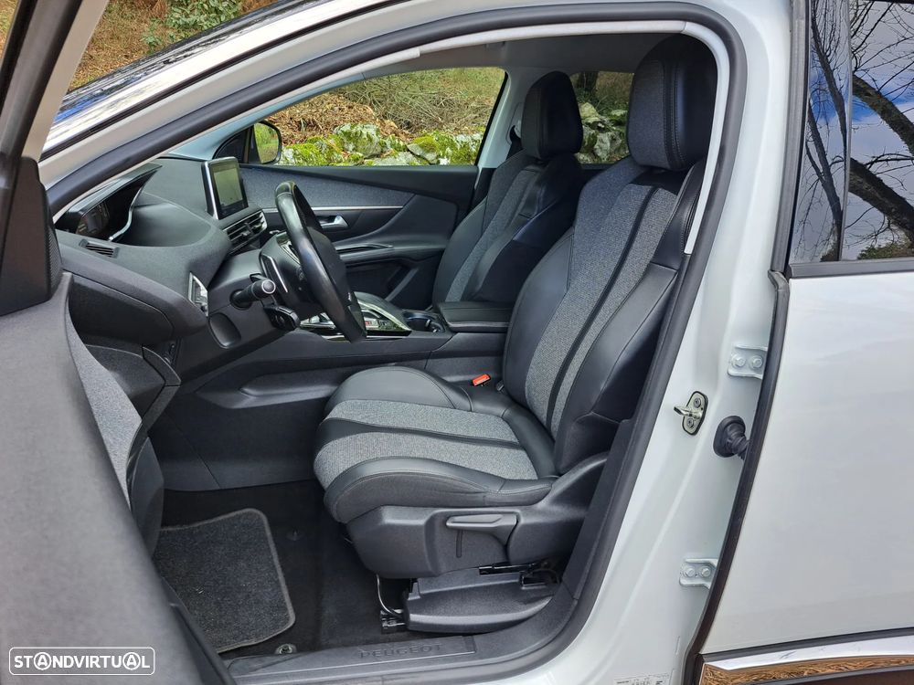 Peugeot 5008 BlueHDI 130 EAT8 Allure - 16