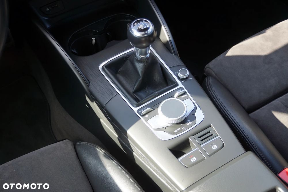 Audi A3 Sportback 2.0 TDI quattro - 18