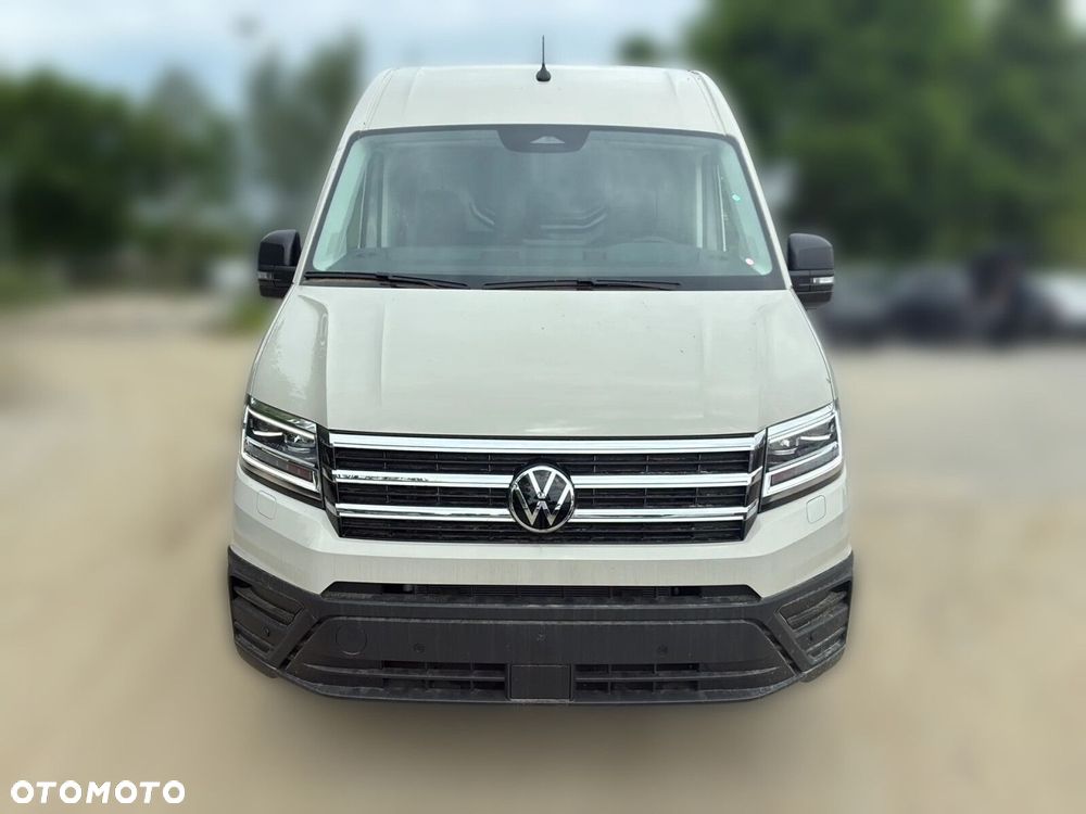 Volkswagen Crafter 35 Furgon z wysokim dachem 2,0 177 KM /Automatyczna r. o. 4490 mm - 3