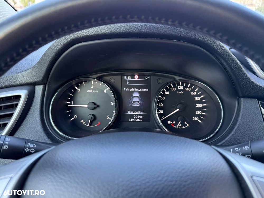 Nissan Qashqai 1.6 DCI N-Connecta - 19