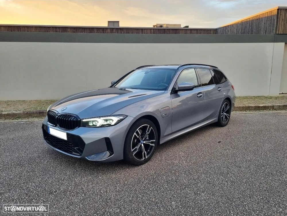 BMW 330 e Pack Desportivo M Auto — fotografia 14
