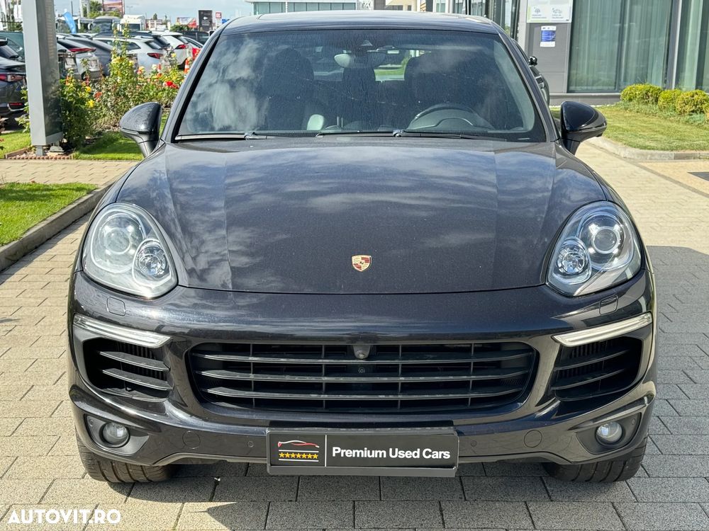 Porsche Cayenne 3.0 L - 2