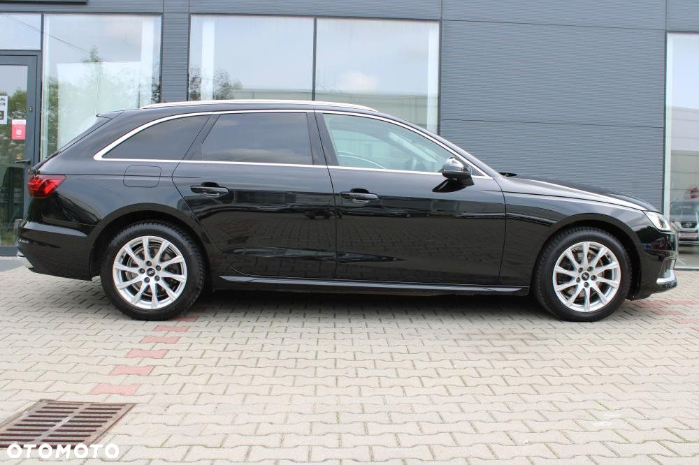 Audi A4 - 4